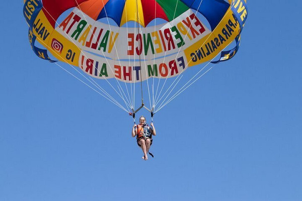 Tour de Parasailing ¡Experimenta Puerto Vallarta desde el aire!